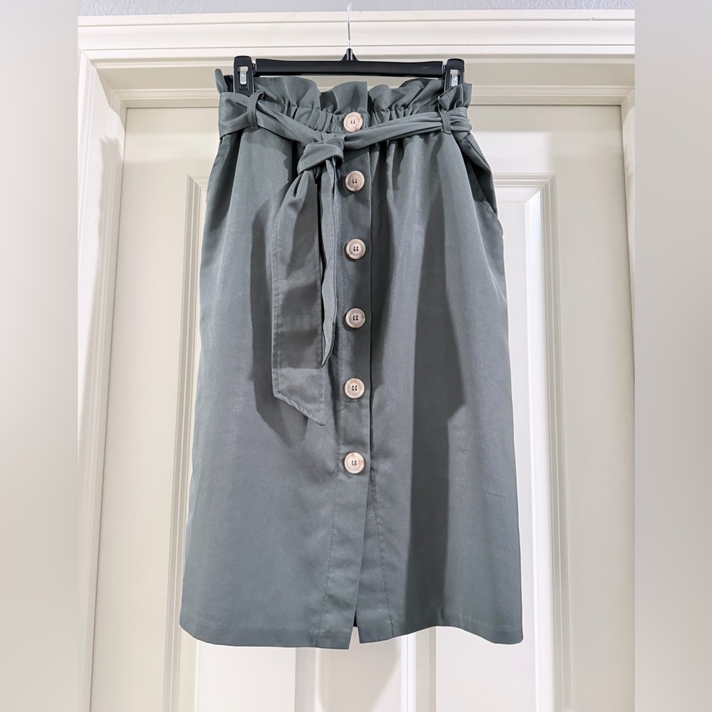 Entro Olive Green Button-Front Pencil Skirt